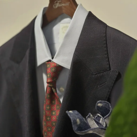 Pocket Square - Picture 1 of 6